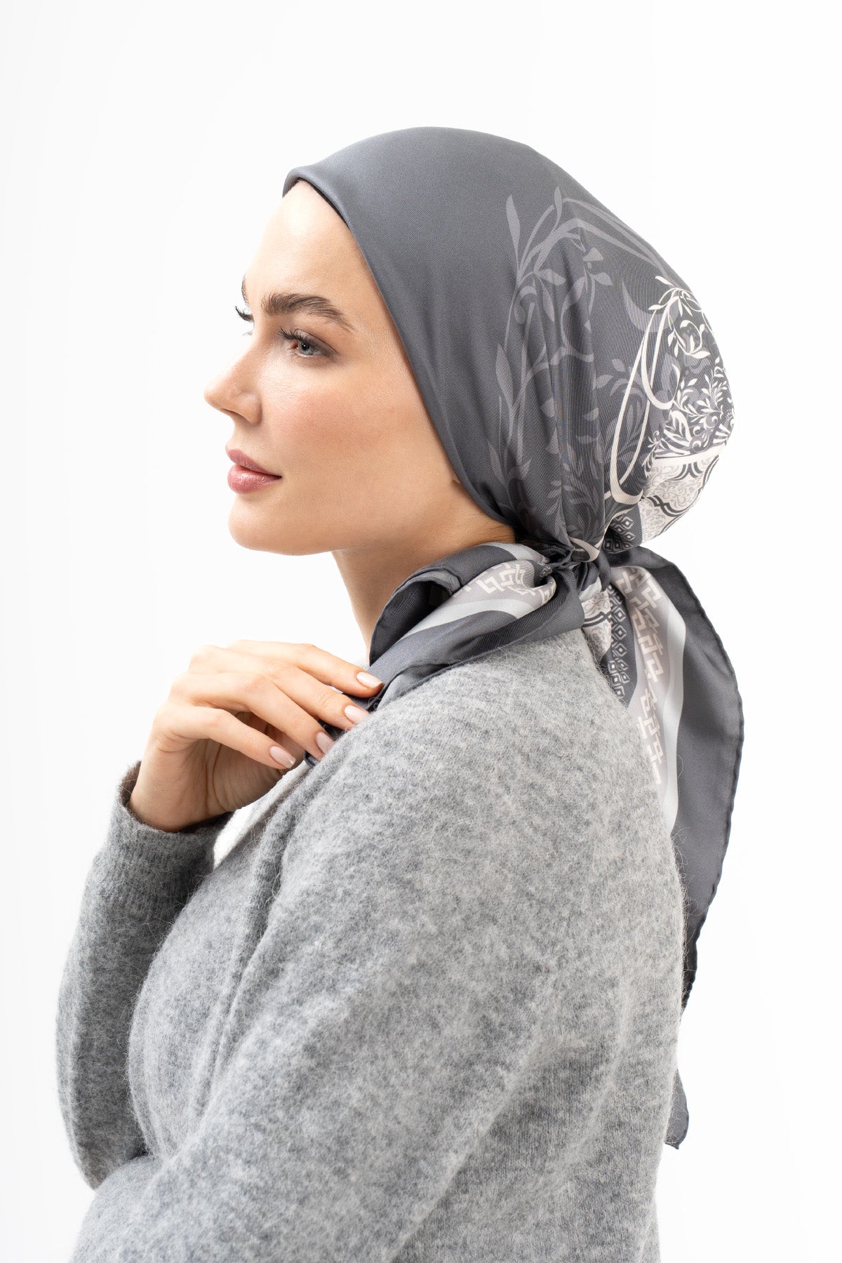 Kül Gri Etnik Twill İpek Eşarp 90×90